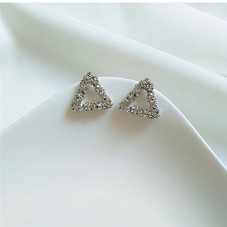 Textured pyramid studs
