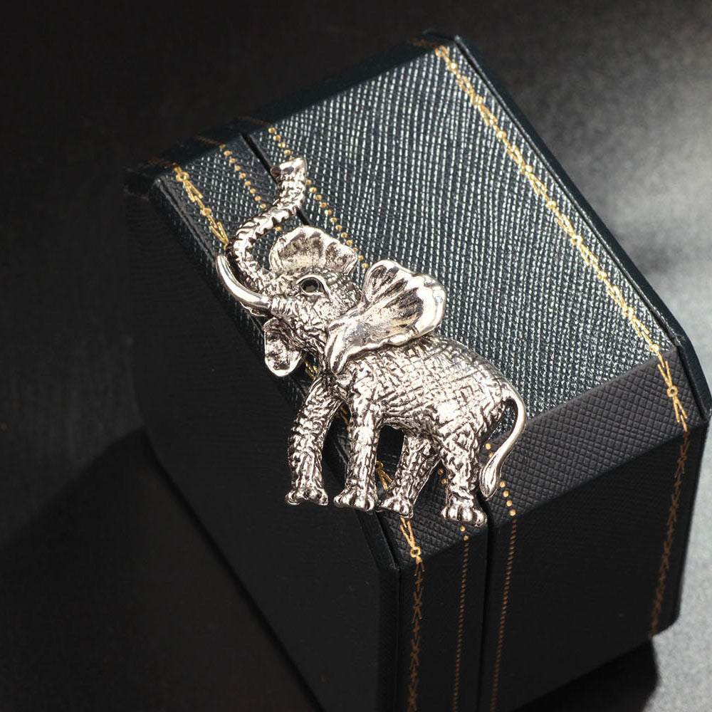 Ellemazin Brooch