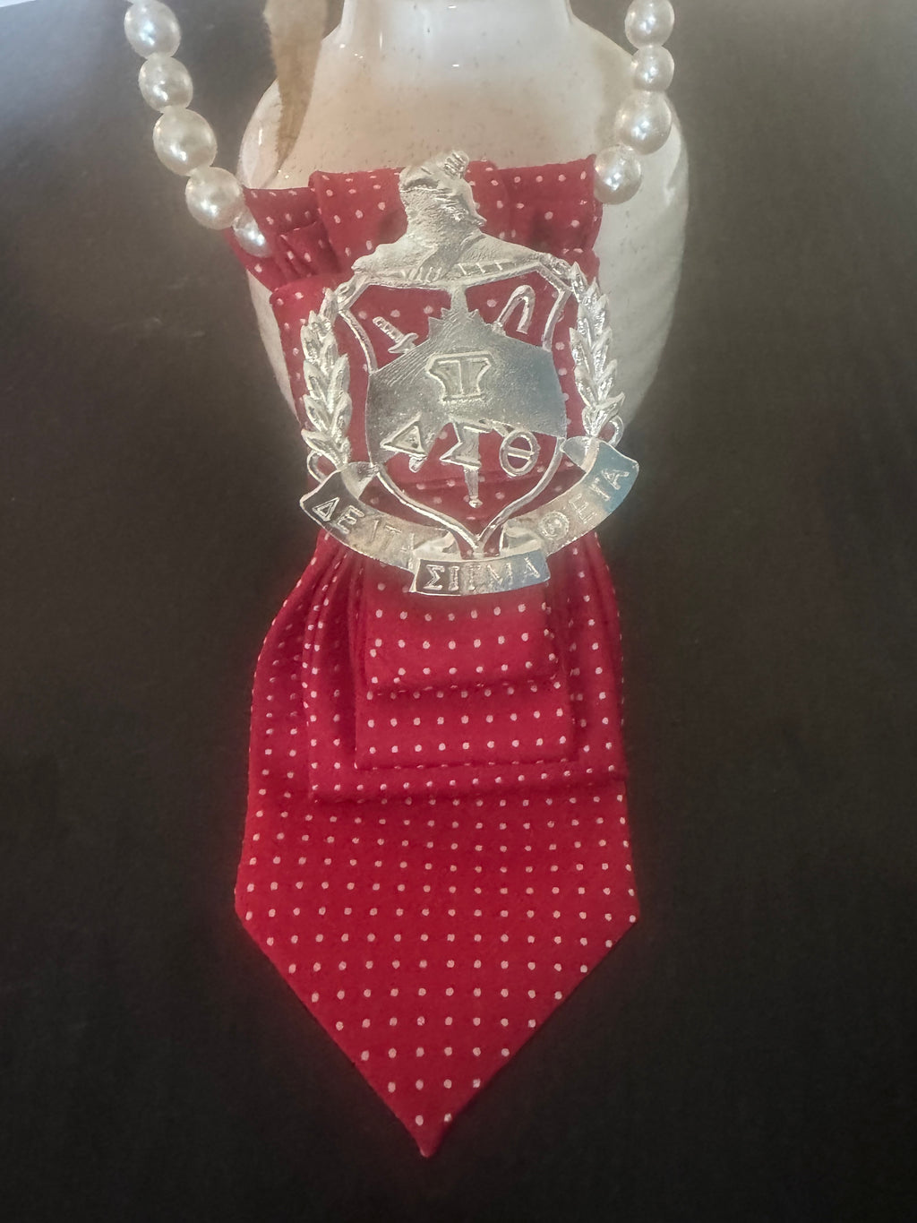 Minerva Tie
