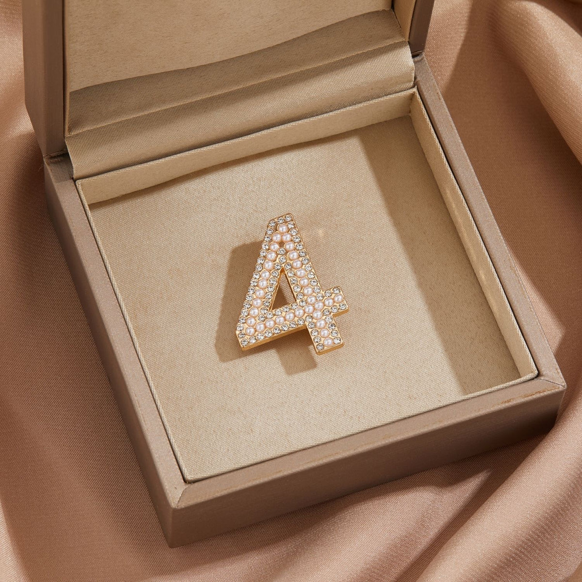 Pearl number pin