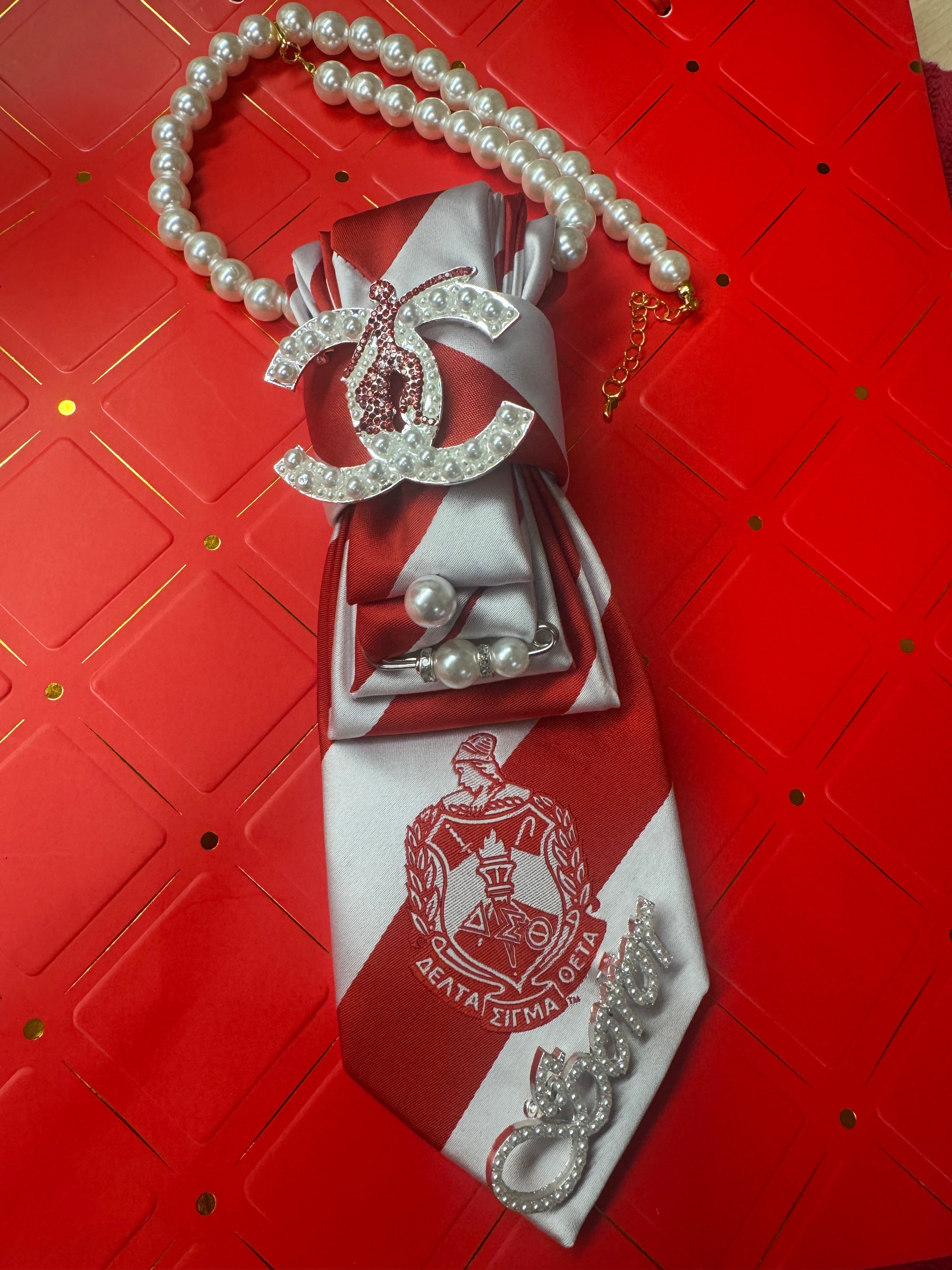 RW Striped Tie w/ Red Shield