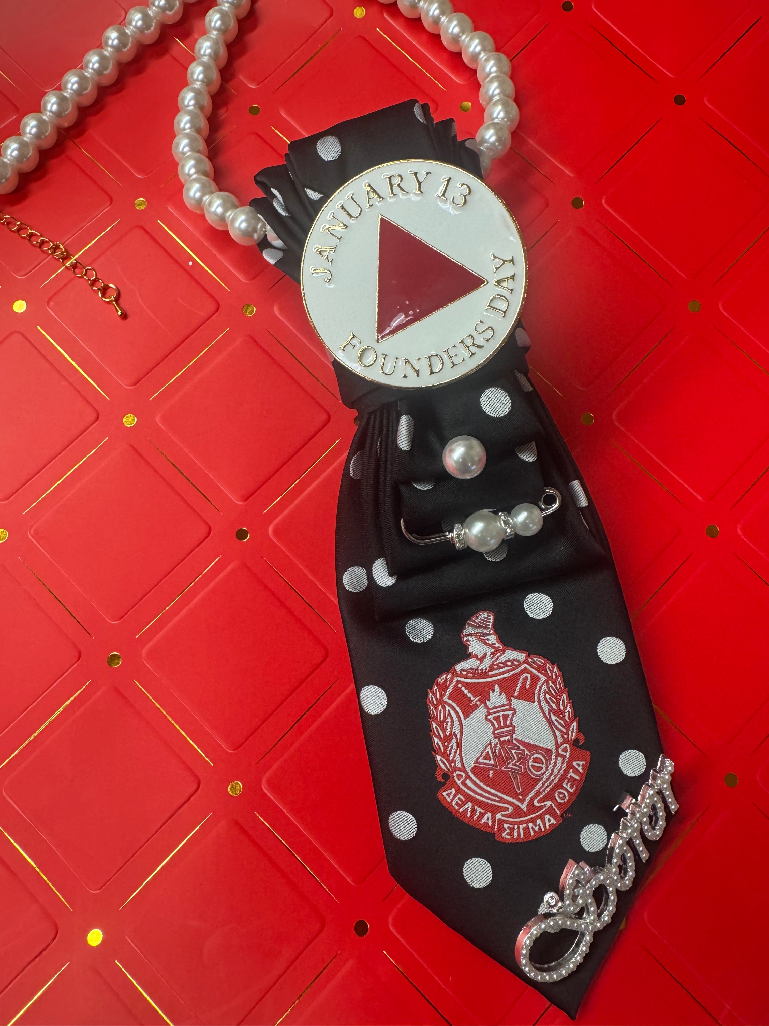 BW Polka Dot w/ Red Shield