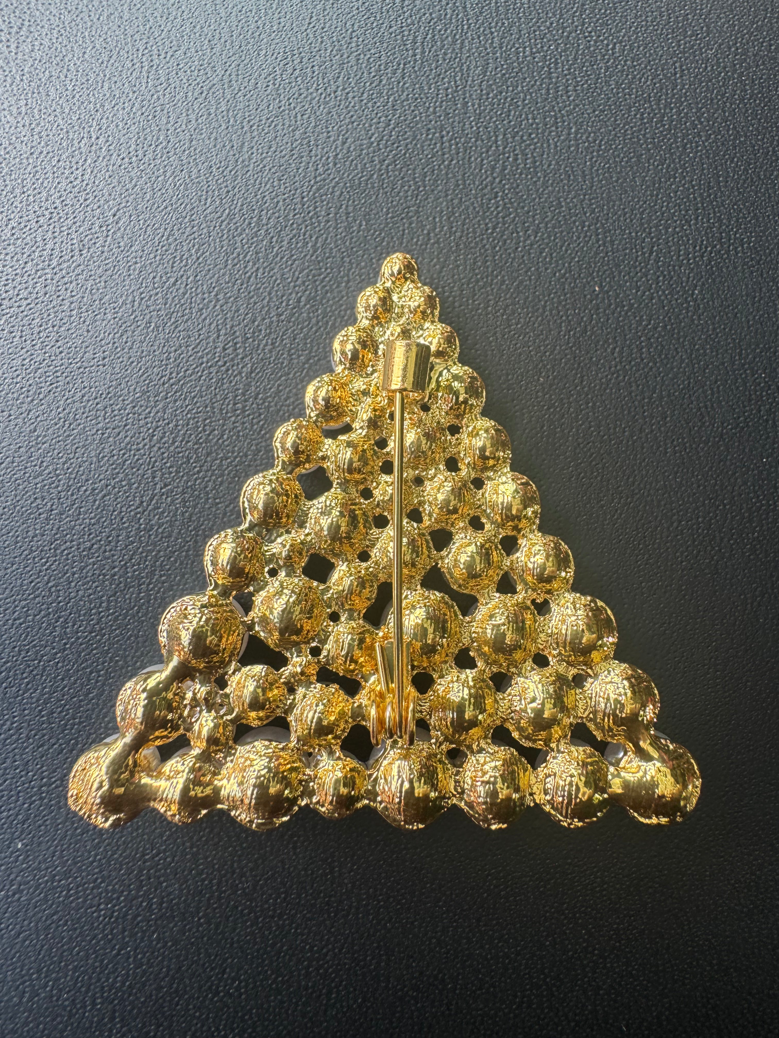 Pearl Fanatic Lapel Pin