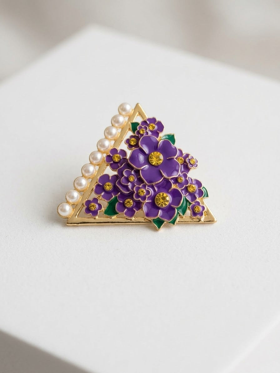 The Graceful Violet Lapel Pin