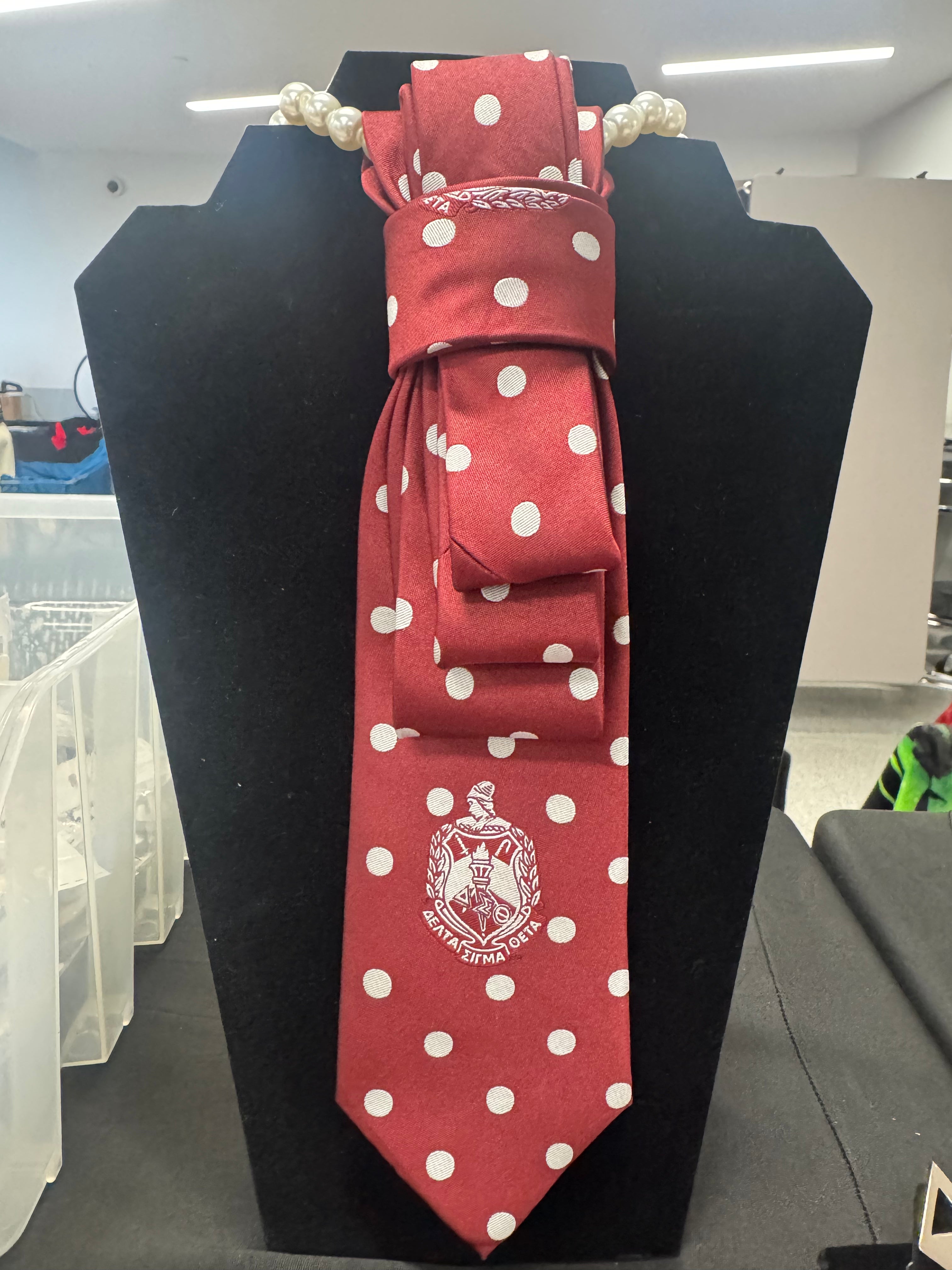 DST EMB TIE