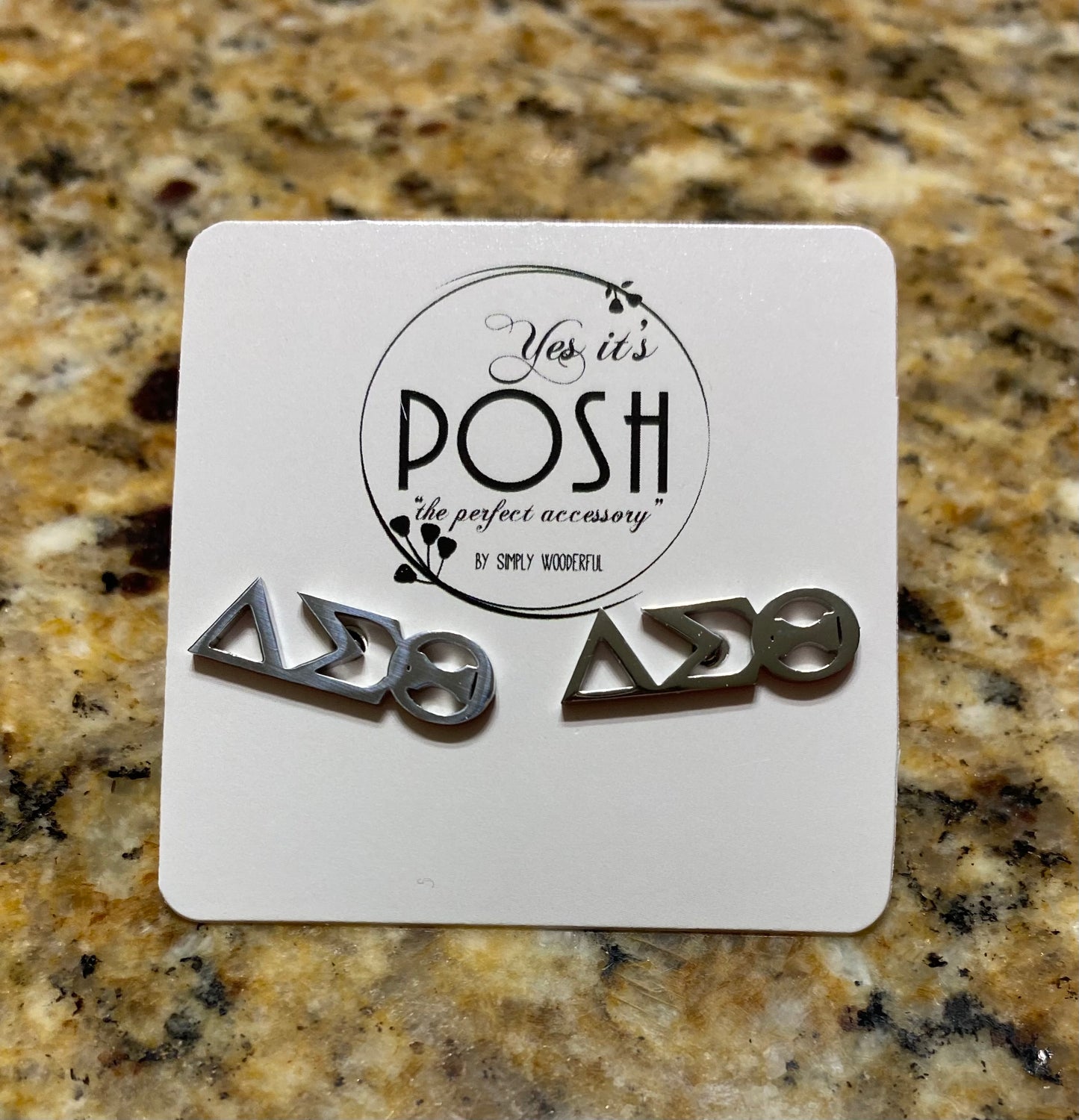 ΔΣΘ Stud Earrings