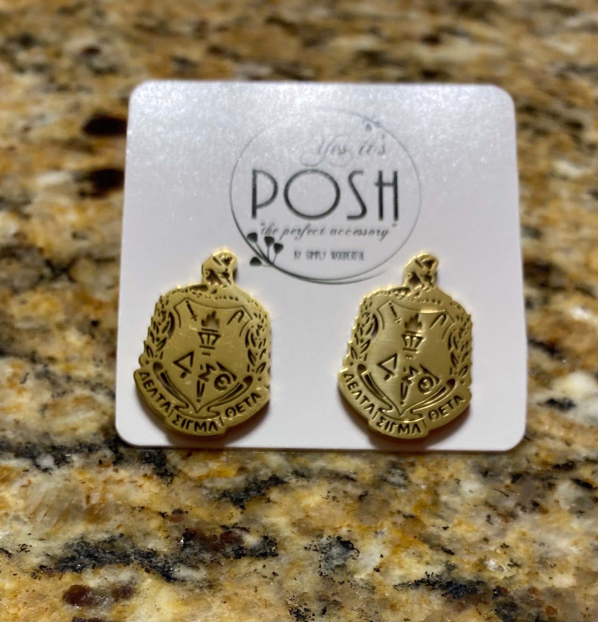 ΔΣΘ Crest Ear Studs