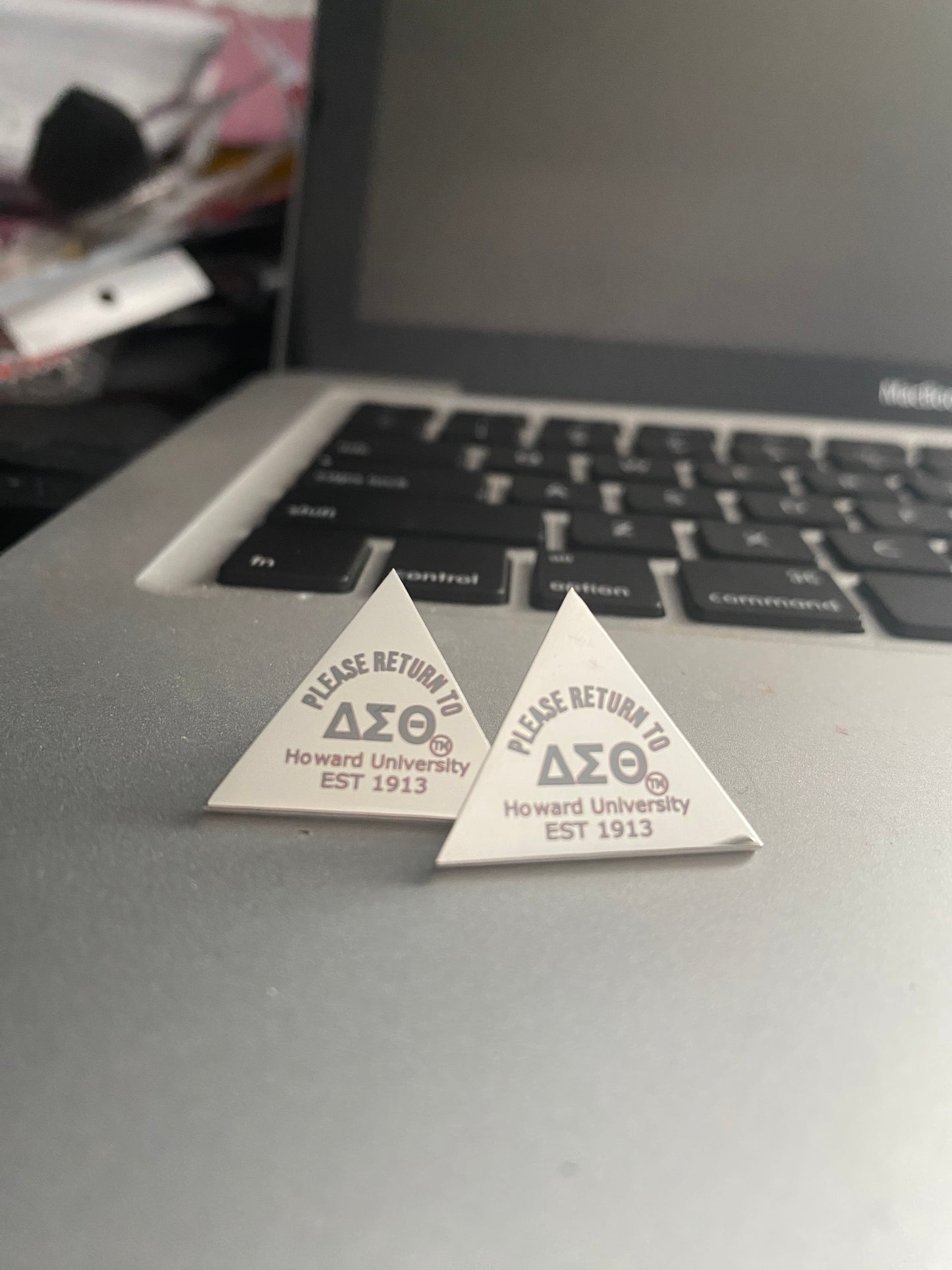 Return to ΔΣΘ Stud Earrings