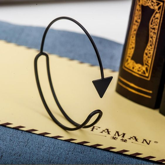 Pyramid Tip Bangle