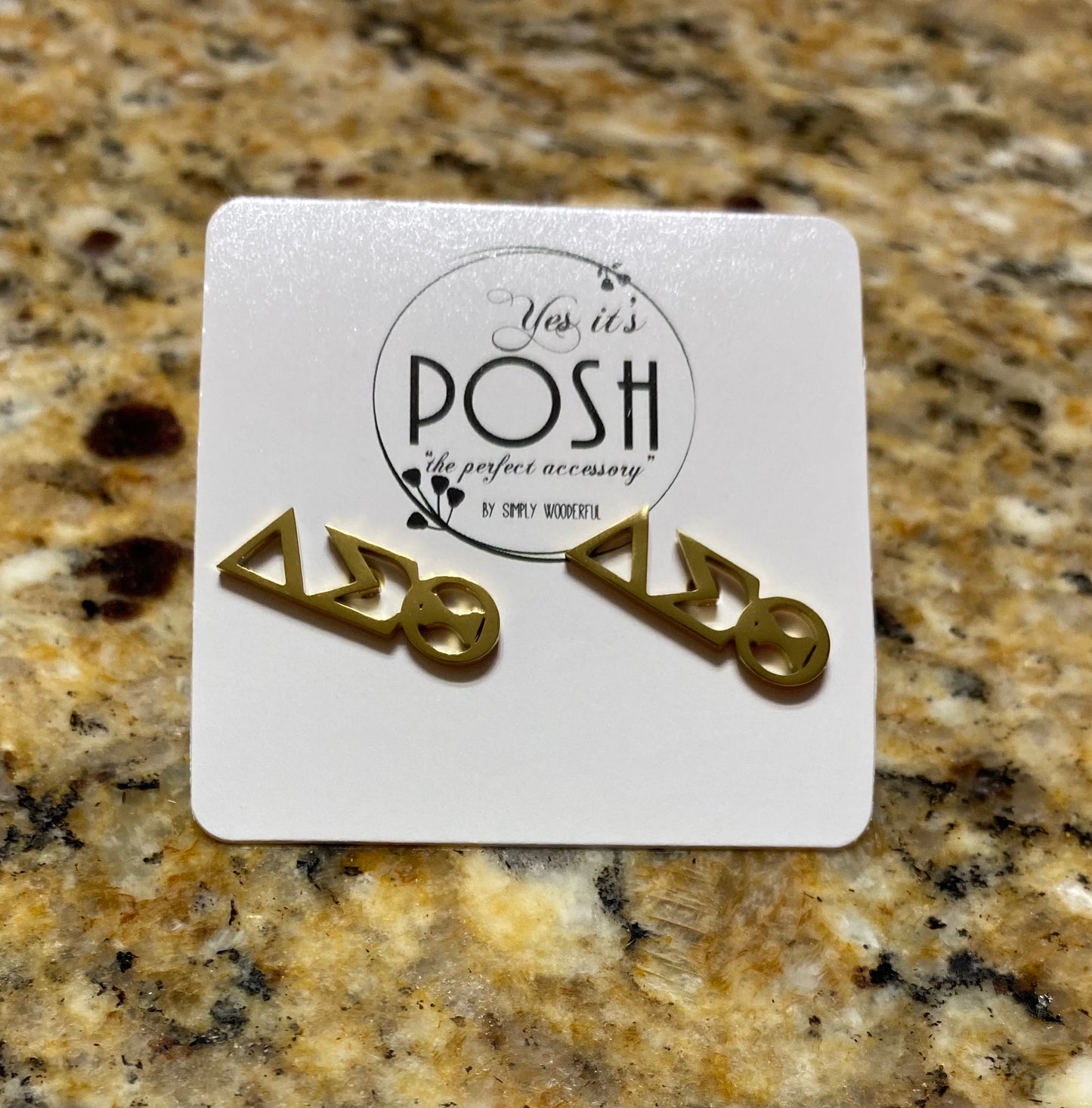 ΔΣΘ Stud Earrings