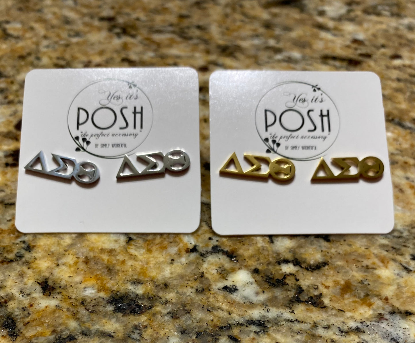 ΔΣΘ Stud Earrings